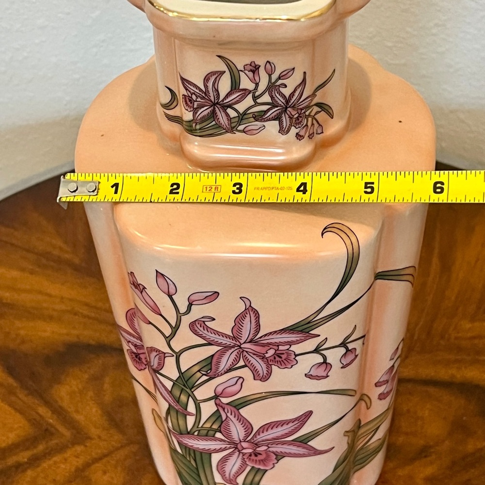 Elegant Asian Floral Ceramic Vase 13 Inches in excellent condition - Picture 6 of 6